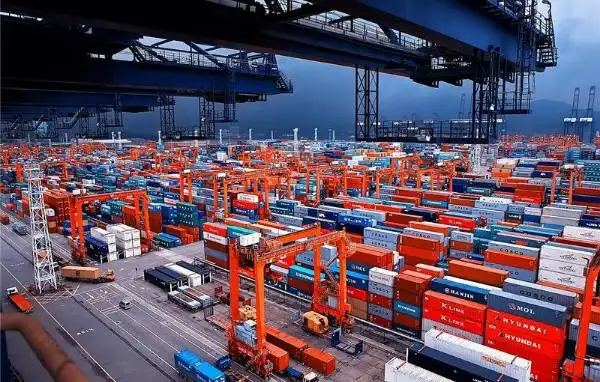 山东鲁软数字科技申请基于数据中台数据分析的快递式供应链管理专利，能够实时掌握业务各个流程的动态进展